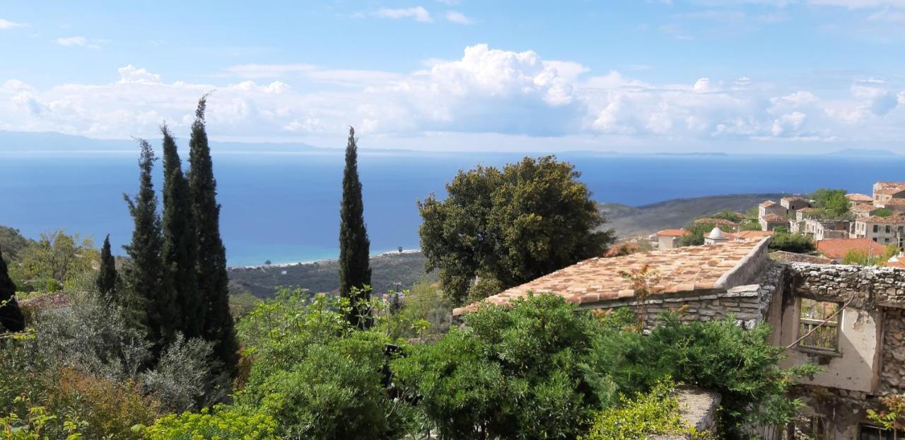 Les Villas De Qëparo Exteriér fotografie