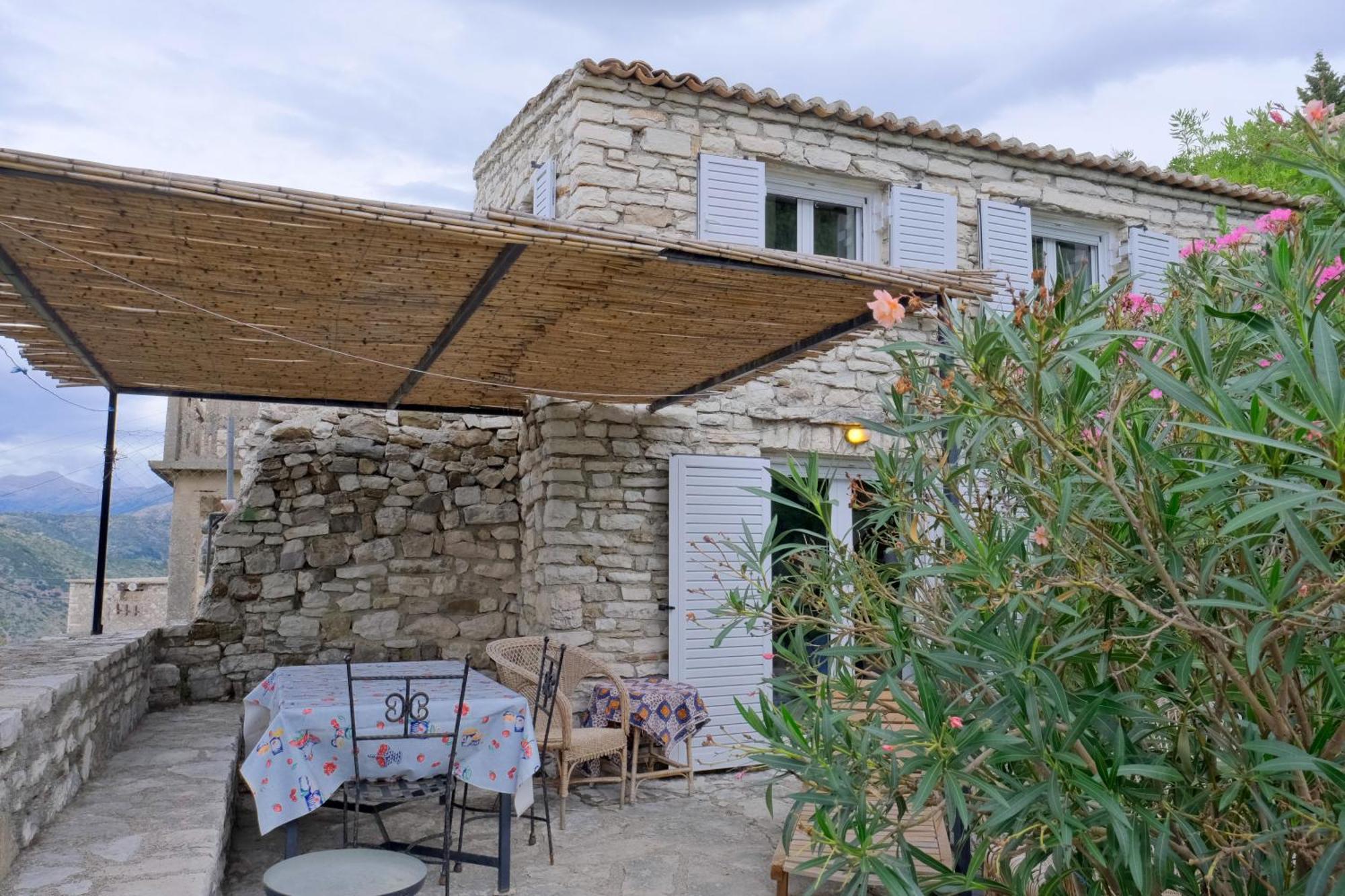 Les Villas De Qëparo Exteriér fotografie