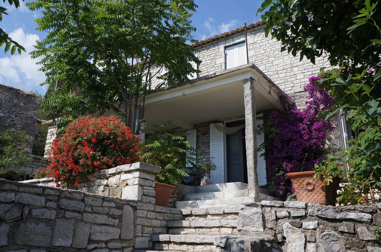 Les Villas De Qëparo Exteriér fotografie